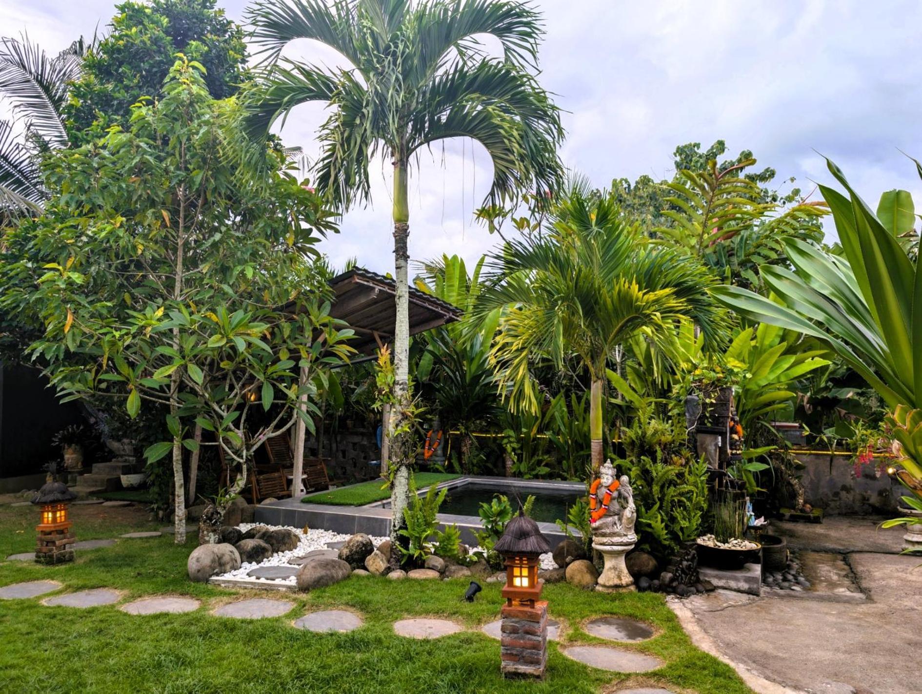Ayumar Homestay Medewi Pulukan Exterior photo